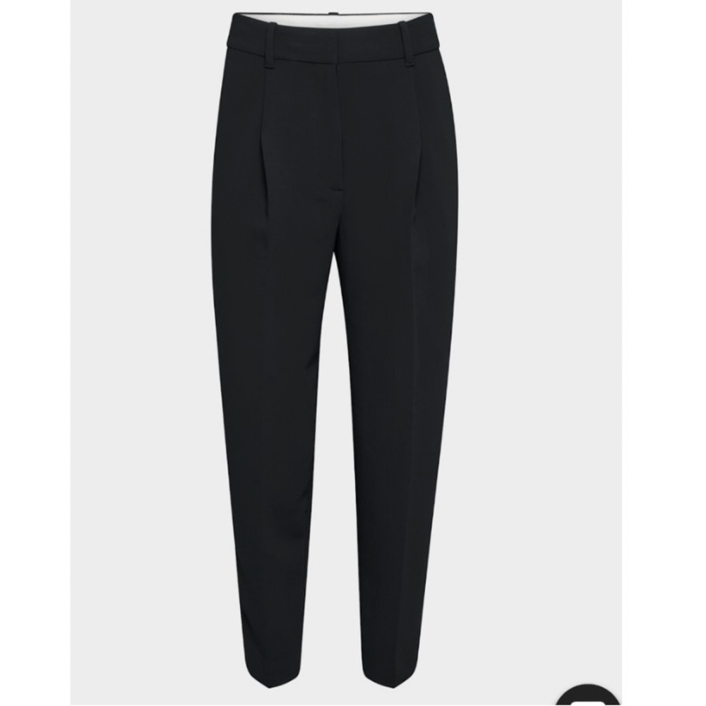 Black Aritzia Wilfred Cropped High-Waisted Pleated Trousers with Pockets